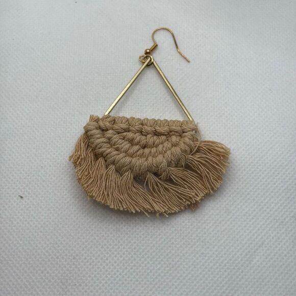 NWOT Macramé fishhook earrings - Picture 3 of 4
